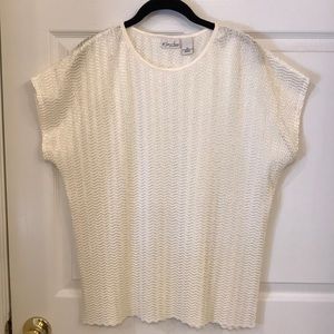 Women’s chevron woven top